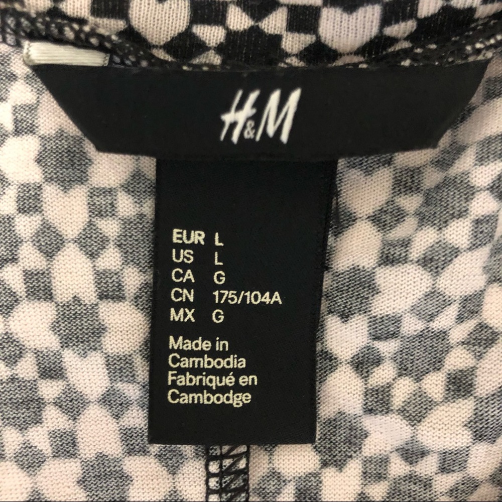 H&M Printed Top - Picture 3 of 3